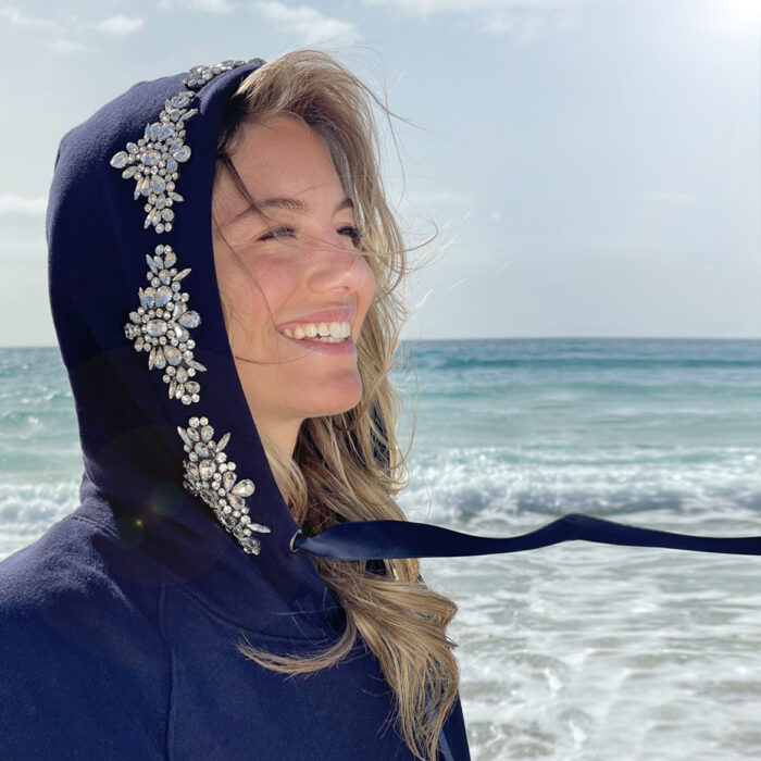 The Luxe Hoodie Navy – Bild 5