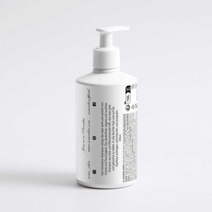 The Luxe Moisturising Shampoo - Image 12