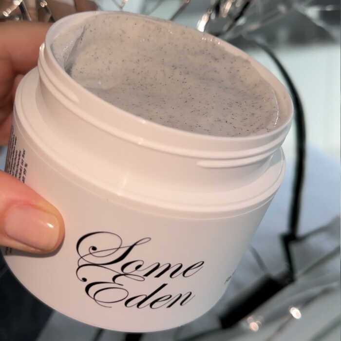 The Luxe Face & Bodyscrub - Image 8